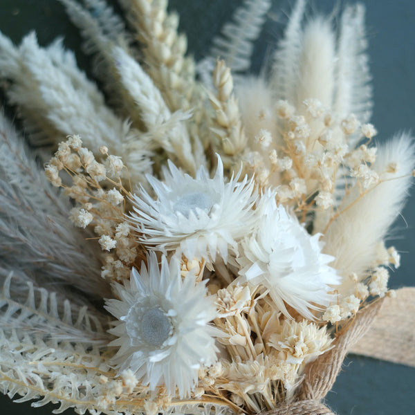 Small Neutral Dried Bouquet